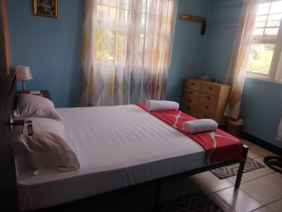 Danglez Bed & Breakfast Bataka Екстериор снимка